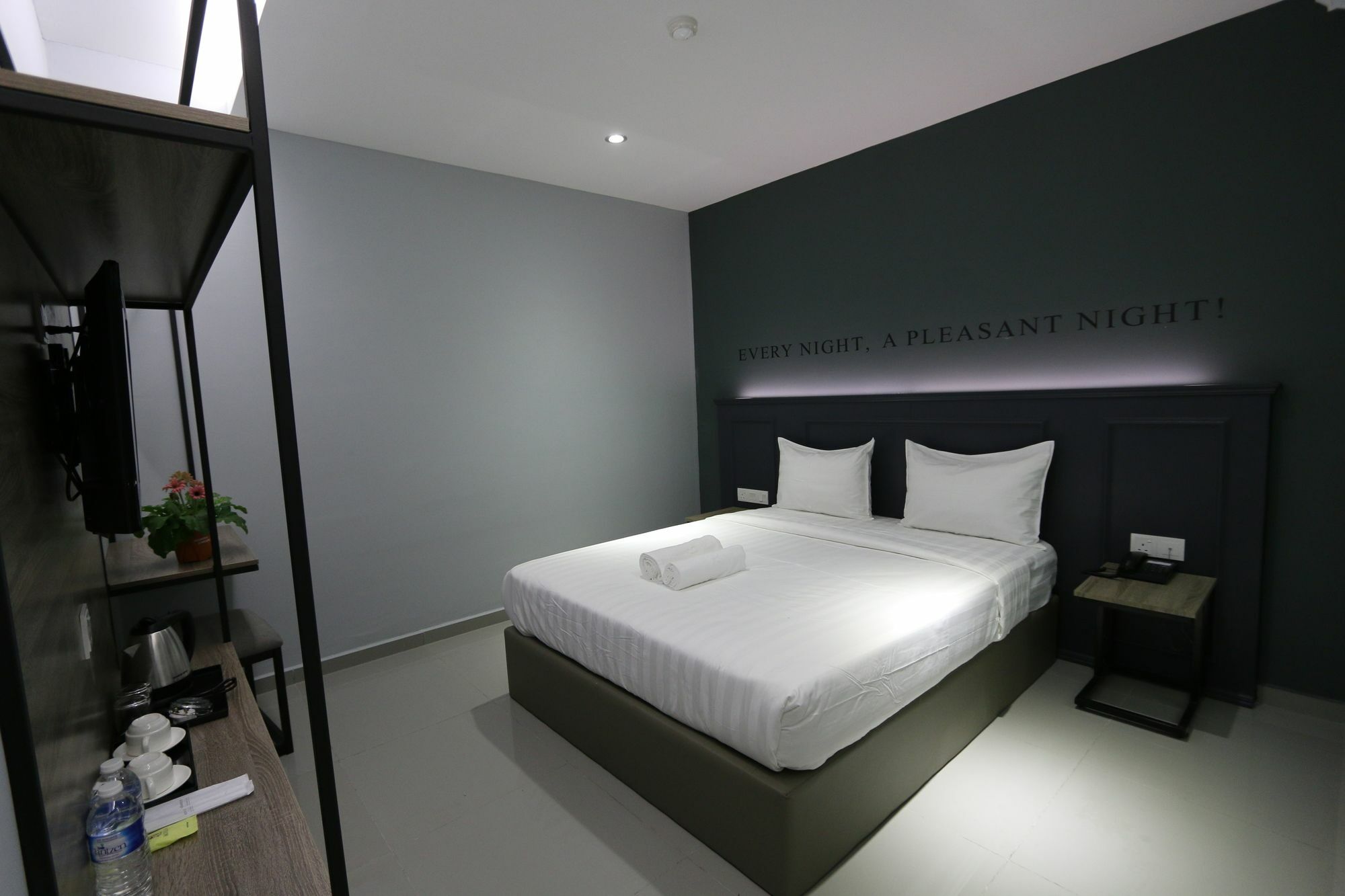 Hotel 99 Sri Petaling Kuala Lumpur Exteriör bild